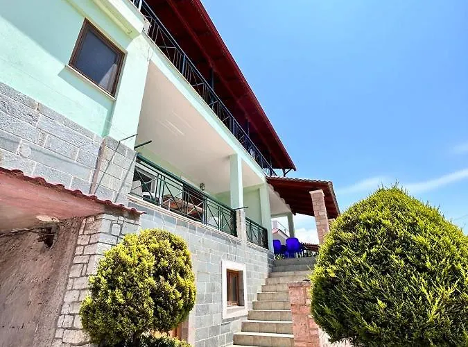 Berdenesh * Sarandë